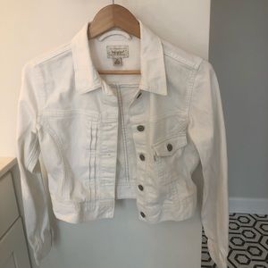 Juniors white Levi Strauss cropped denim jacket